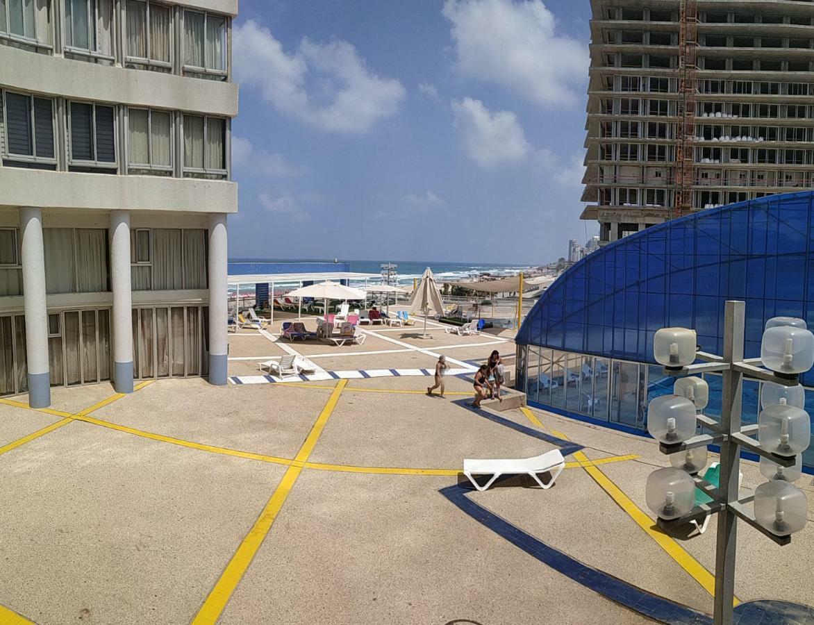 Beach Front Tel Aviv Bat Yam Apartment -Hotel 39 Exterior photo